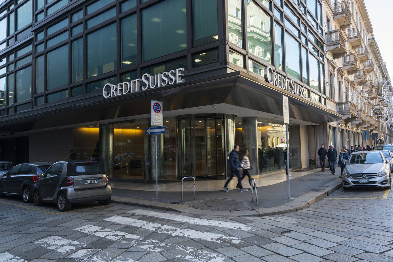 Credit Suisse Nears $440 Million Suit Against SoftBank