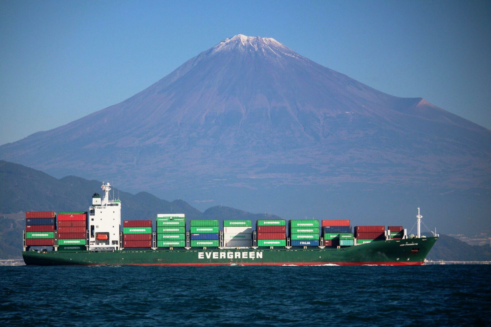 Maersk Sues Evergreen Over That Suez Canal Incident