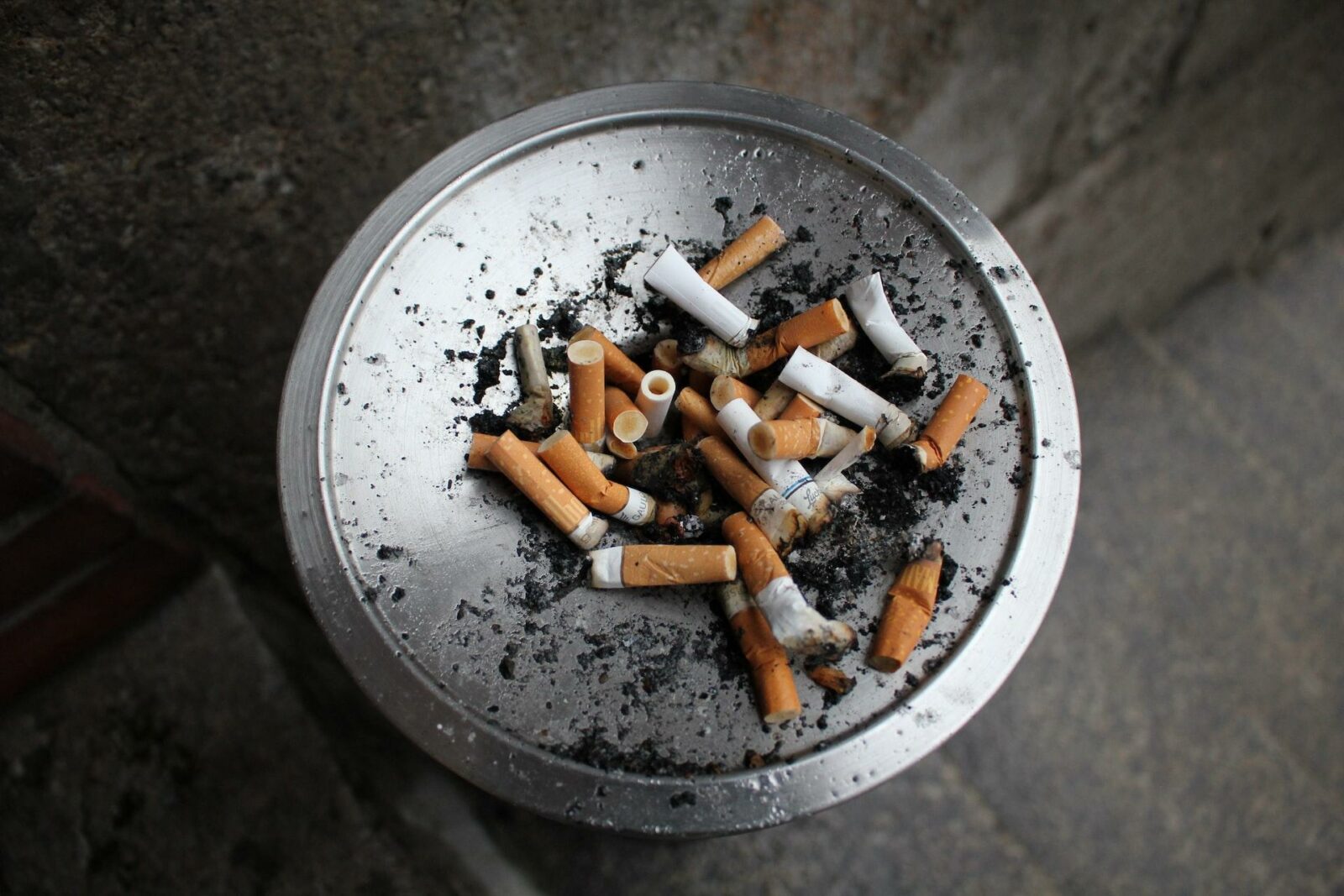 Philip Morris Wants to Leave Russia But Just Can’t