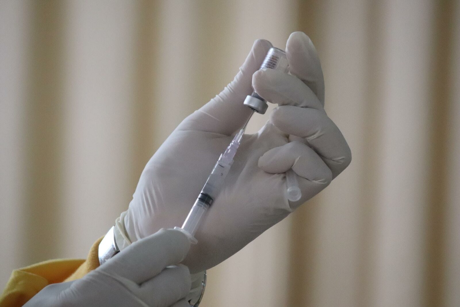Covid Vaccine Producer Says Government Should Stick to Their Promises