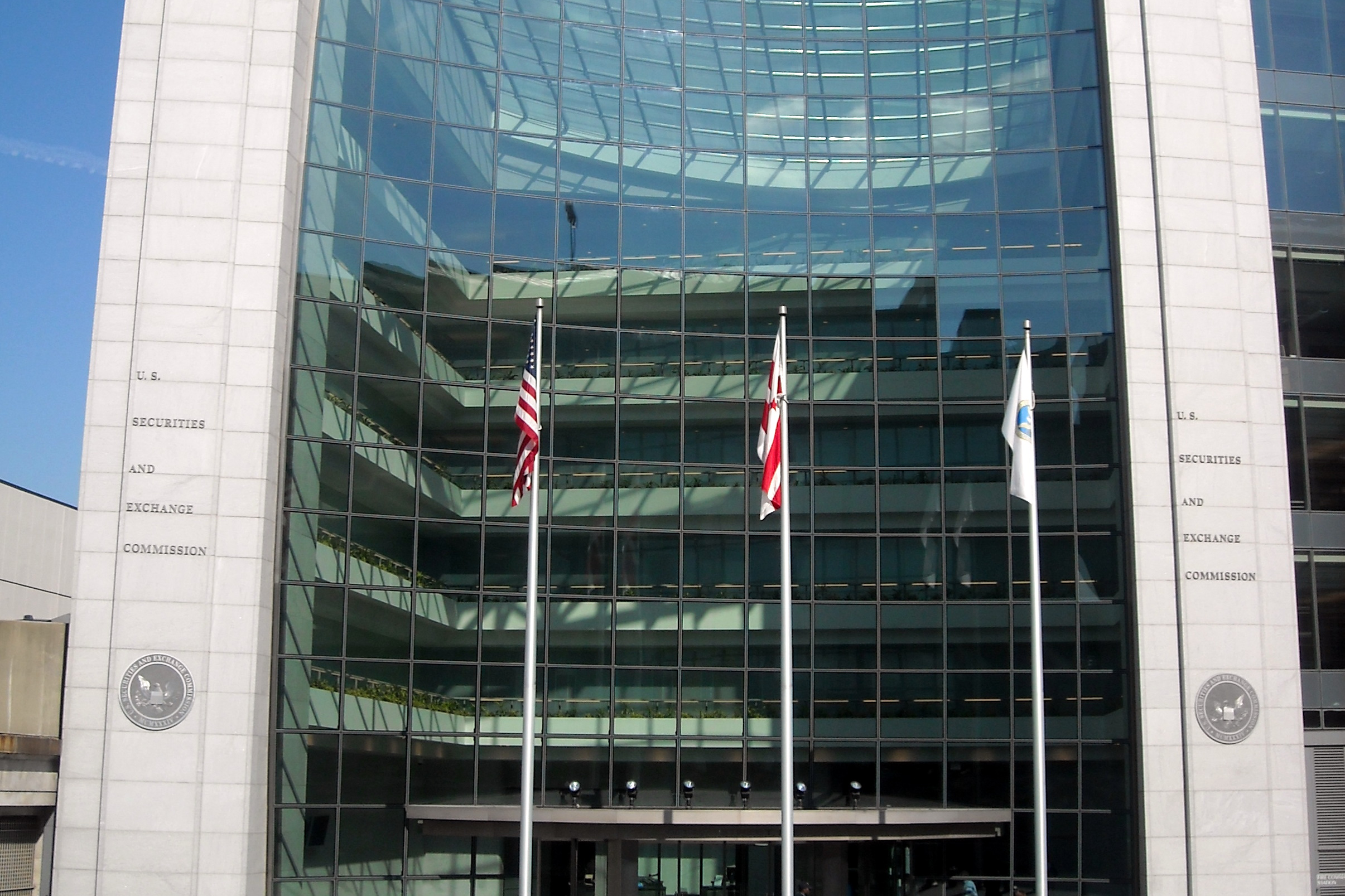 Photo of the U.S. Securities and Exchange Commission headquarters building