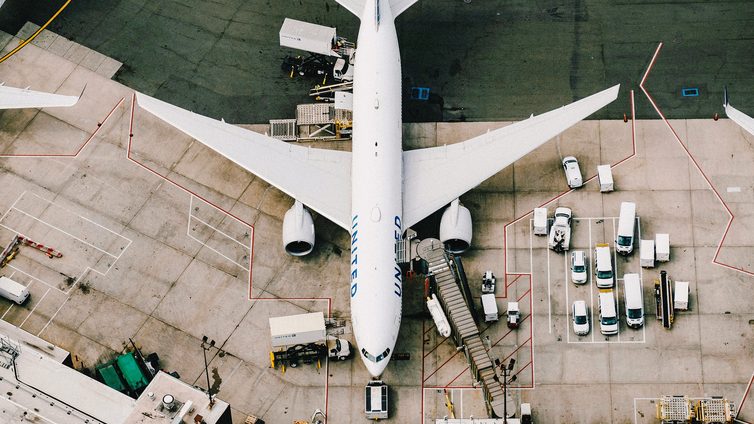 Aerial photo of a United plane