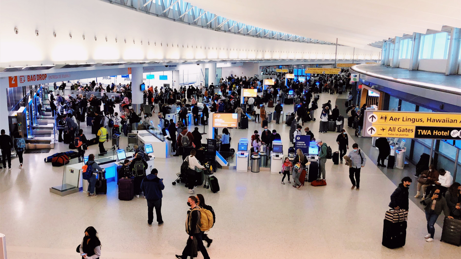 Good Luck: Travel Should Be a Mess This Weekend