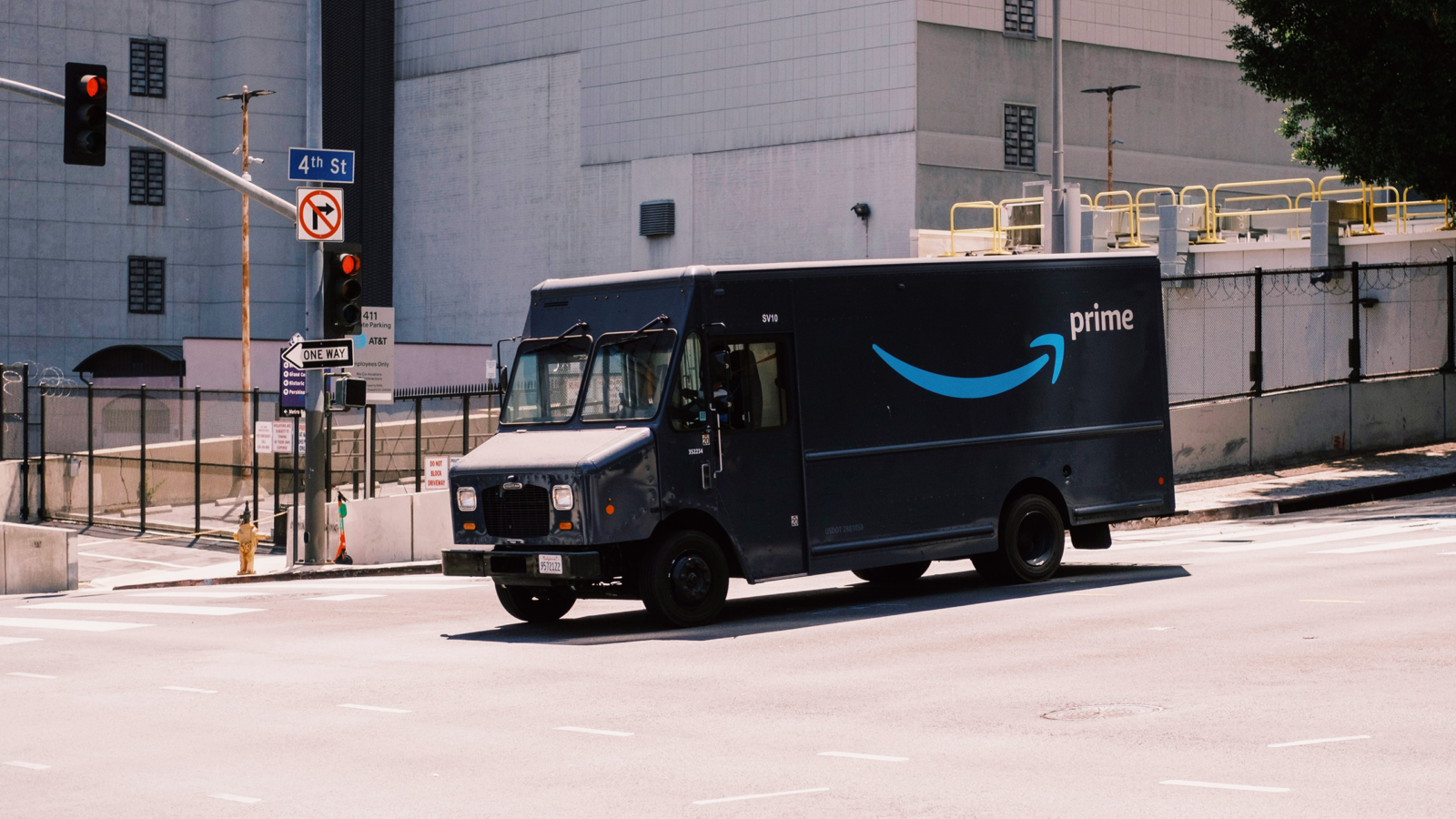 Amazon Sets up a Rival to Shein and Temu