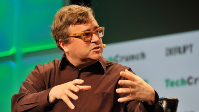LinkedIn Cofounder Hoffman’s New AI Oncology Startup Raises $25 Million