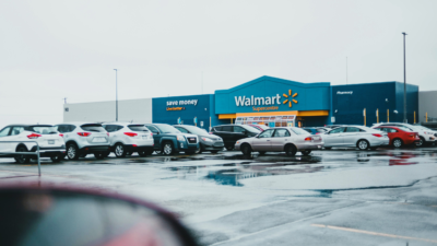 Guidance Overshadows Growth as Walmart Shares Go Tumbling