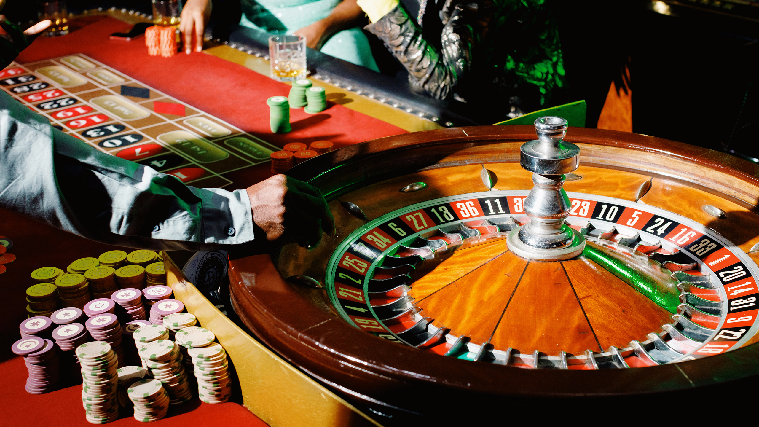 Photo of people gambling