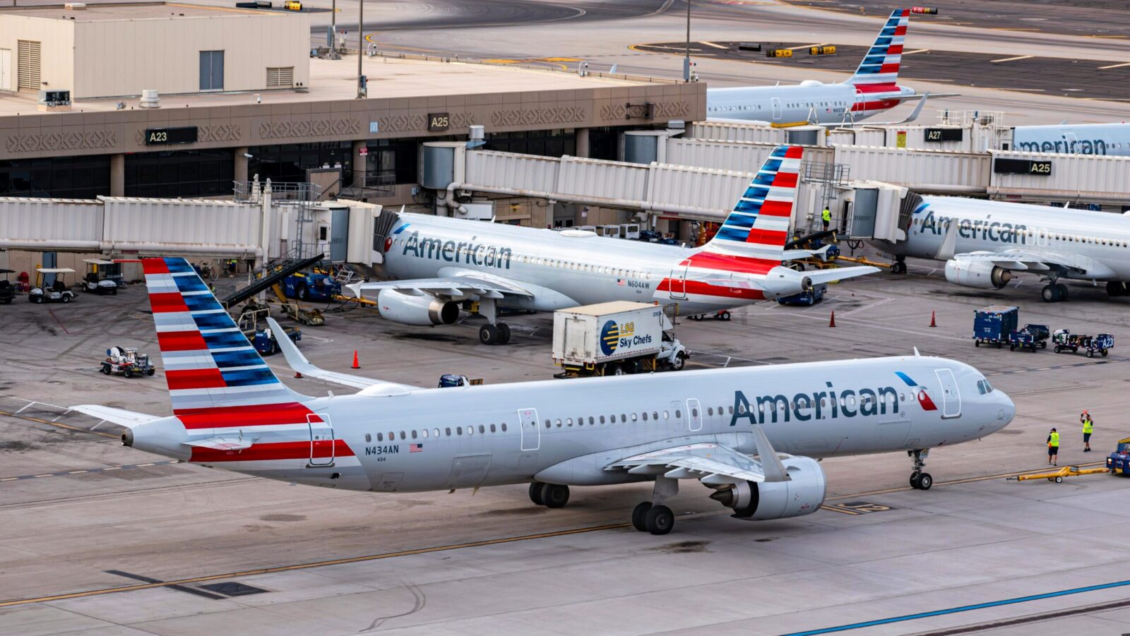 American, Delta Take Opposite Sides of AI Pricing Debate