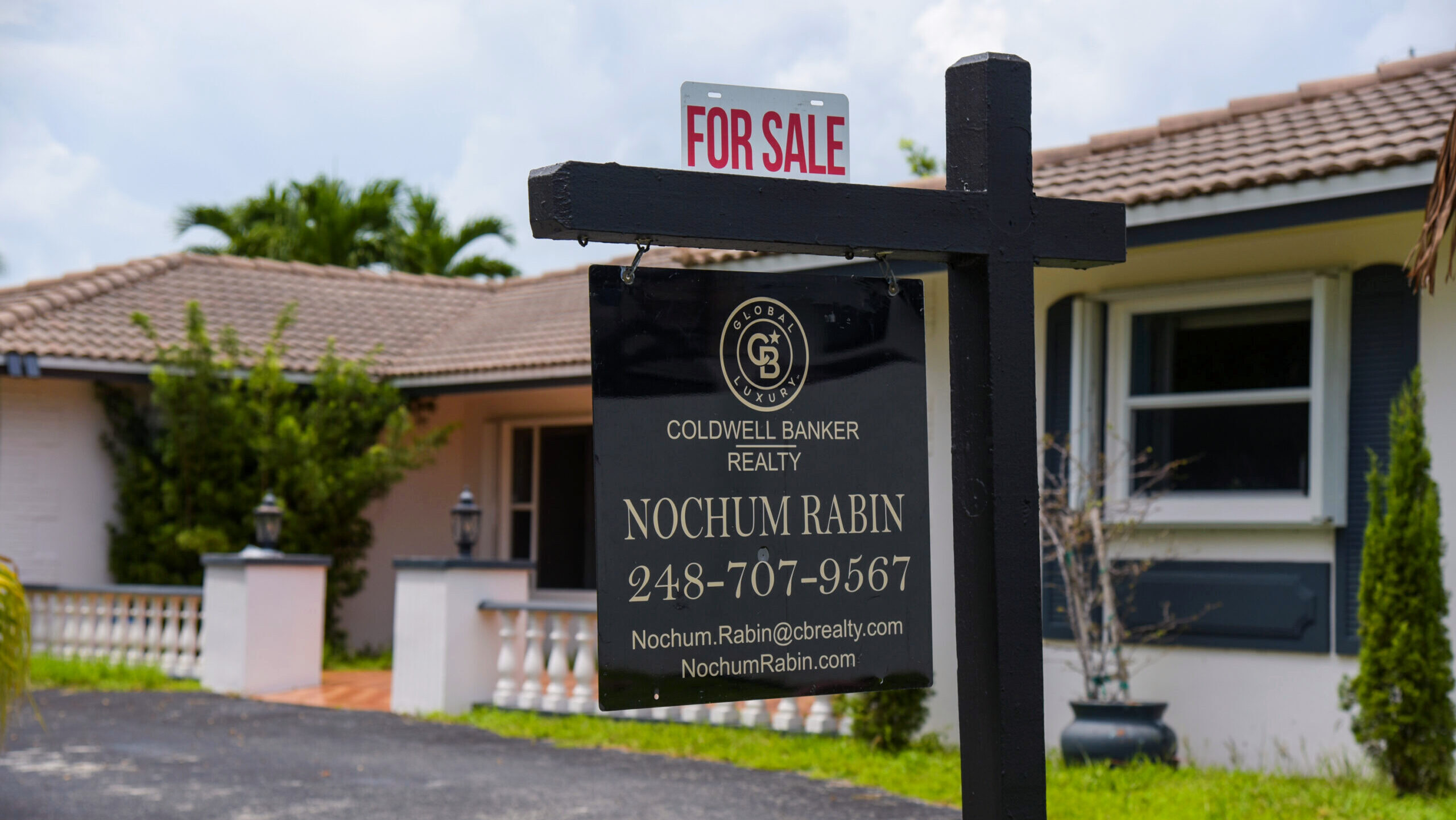 Image of a home for sale.