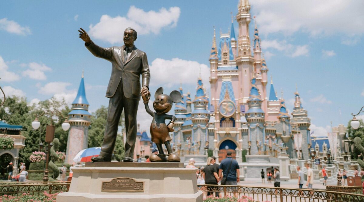 Disney Growth Shows Americans Willing to Splurge Despite Gloomy Economic Signals