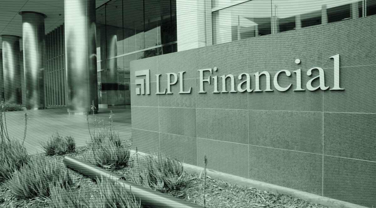 LPL’s Stock Price Sinks as Commonwealth Deal Closes
