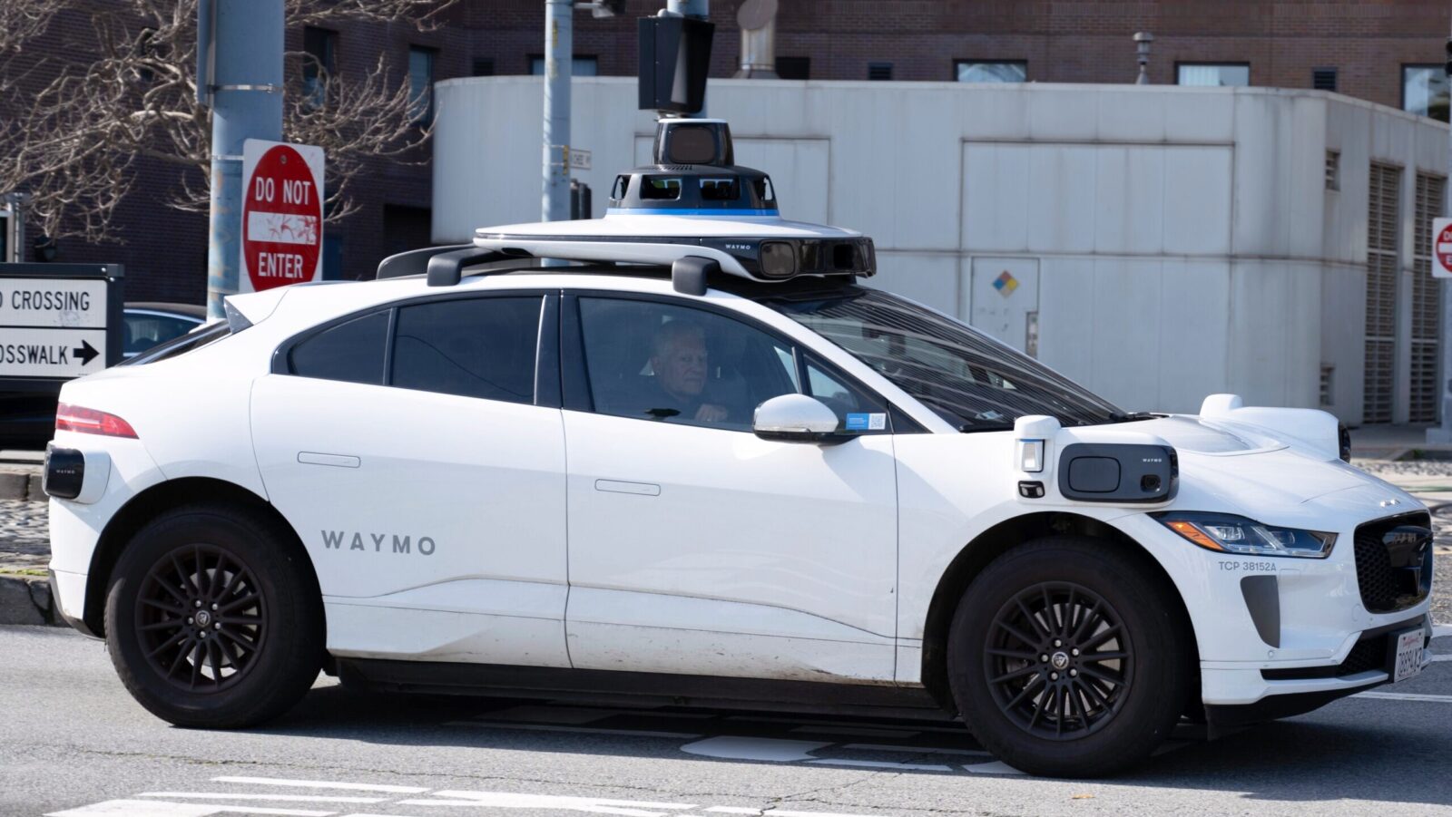 Can Robotaxis Take Over New York?