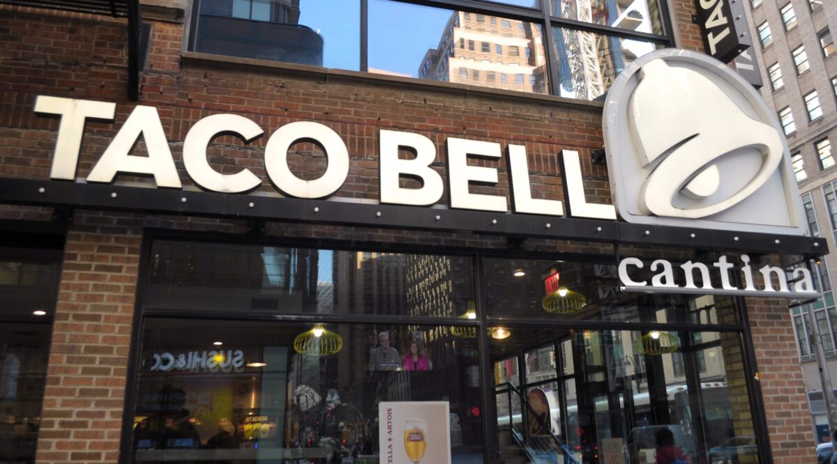 Earnings Show Fast-Food Giants Embroiled in a Game of Chicken