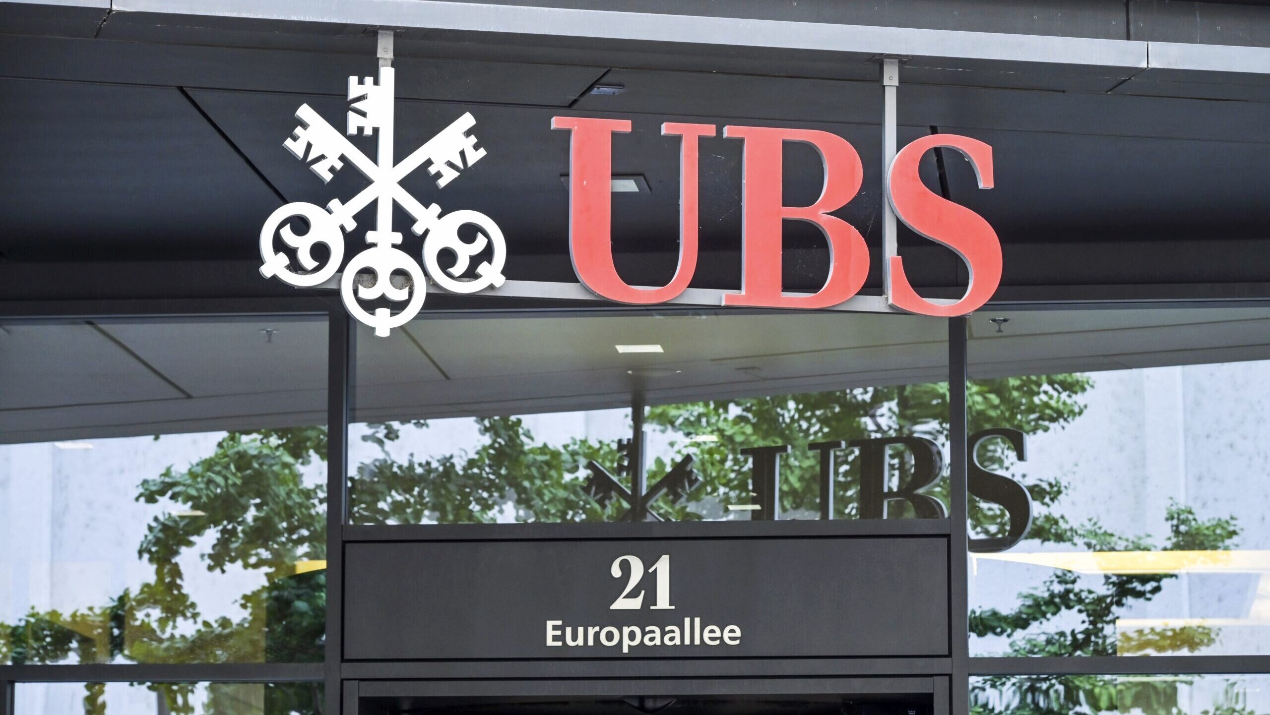Image of a UBS bank location.