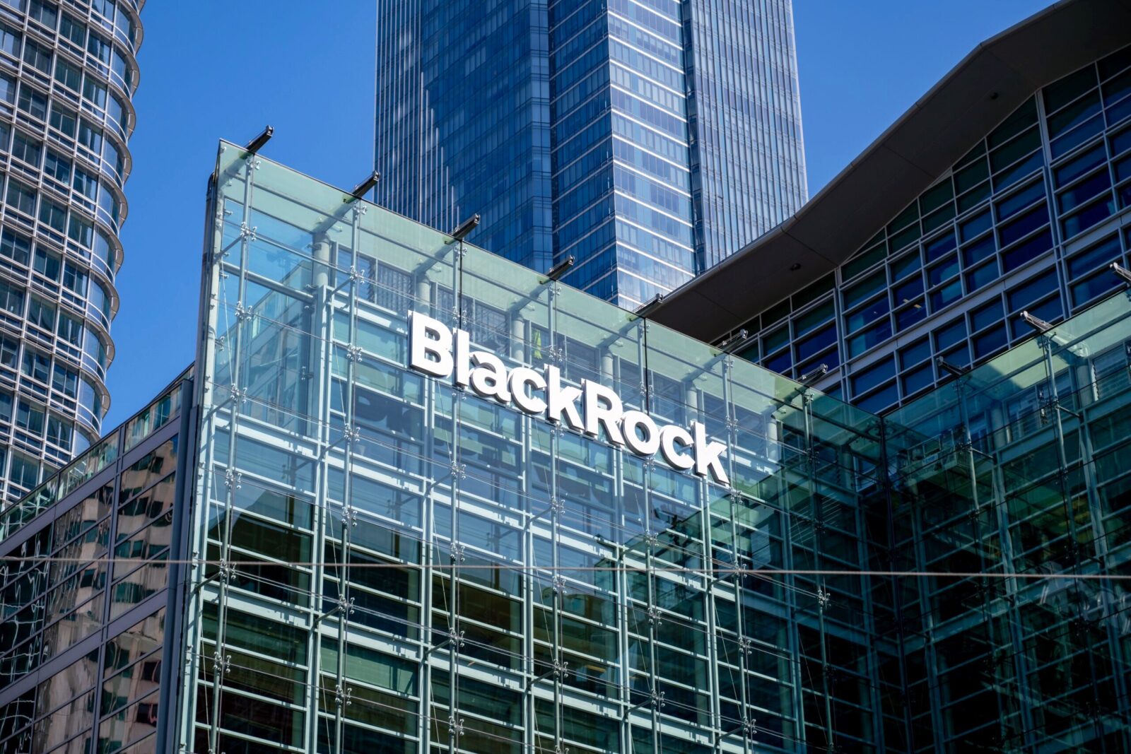 Bitcoin’s Swoon Prompts IBIT Exodus
