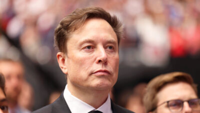 Tesla Votes to Make Elon Musk the $1 Trillion Man