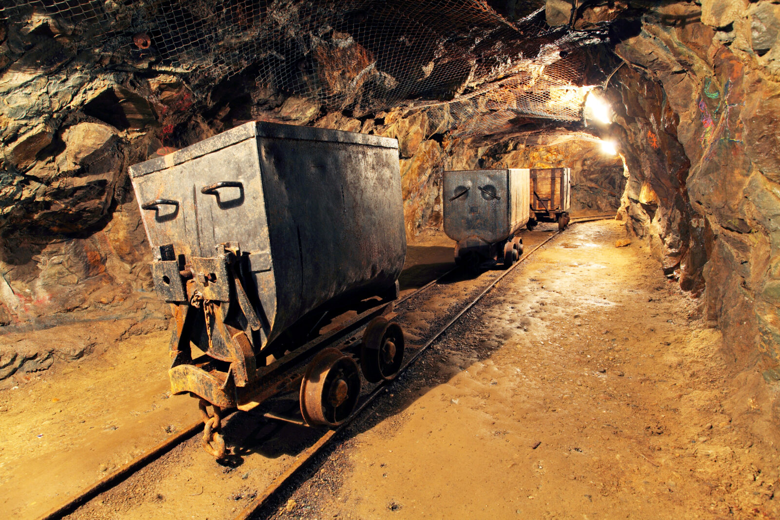 Best-Performing ETFs of 2025 Were Digging for Silver and Gold