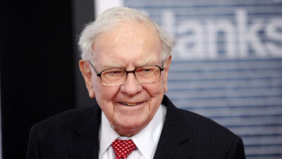 JPMorgan Hires Vaunted Berkshire Stockpicker as Buffett’s Exit Spurs C-Suite Shakeup