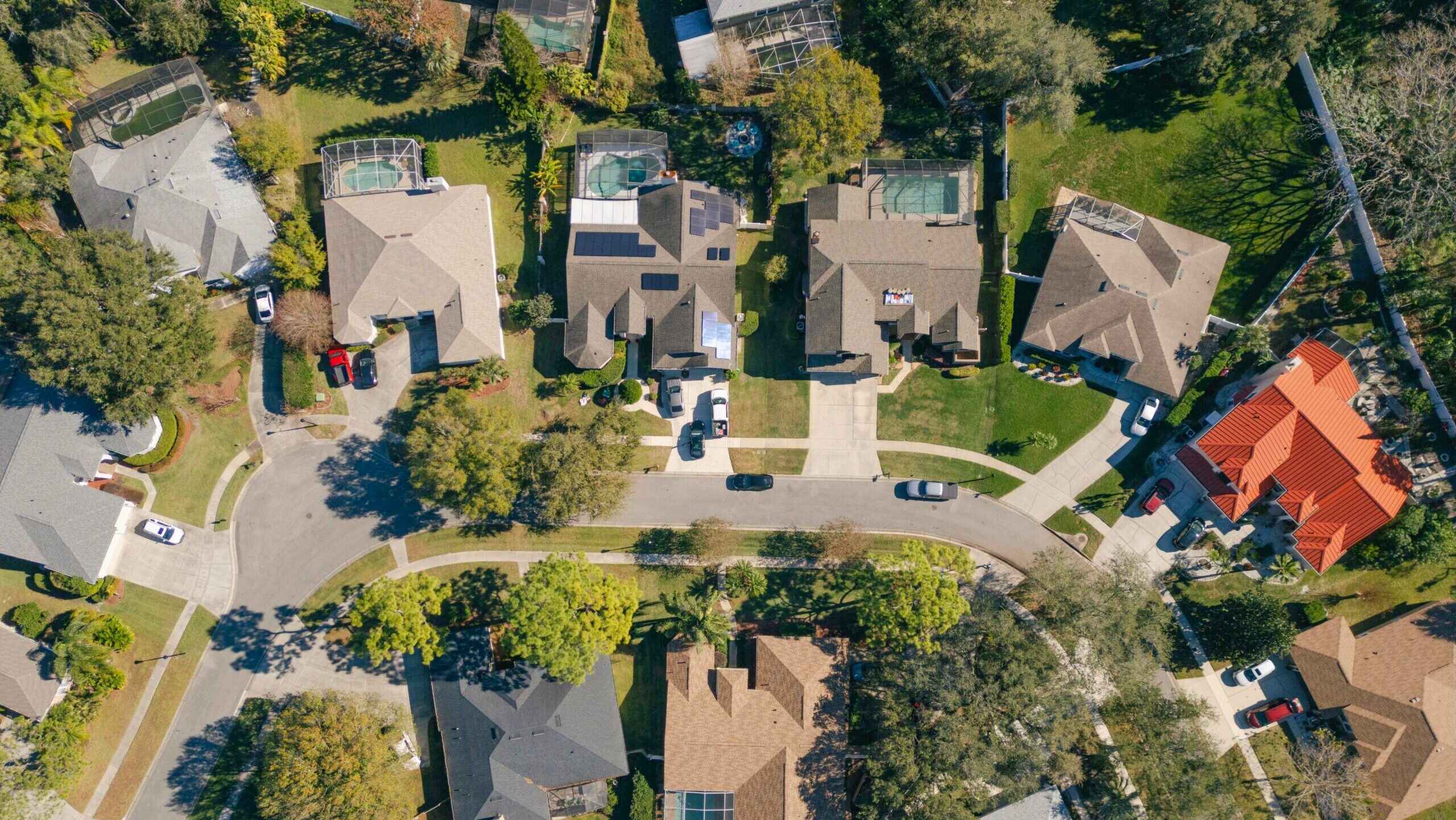 Aerial photo of a neighborhood of US homes.
