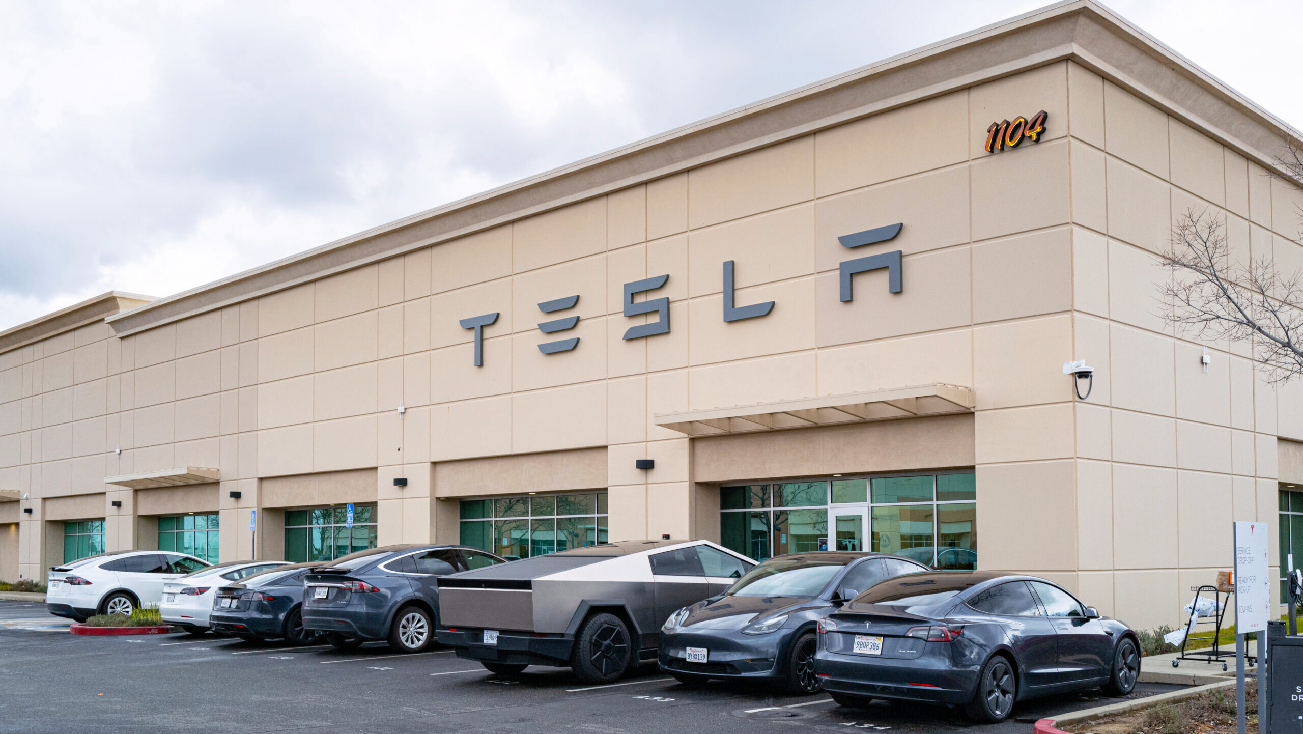 Photo of a Tesla service shop.