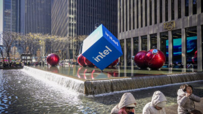 Intel Rediscovers Key to Foundry Success
