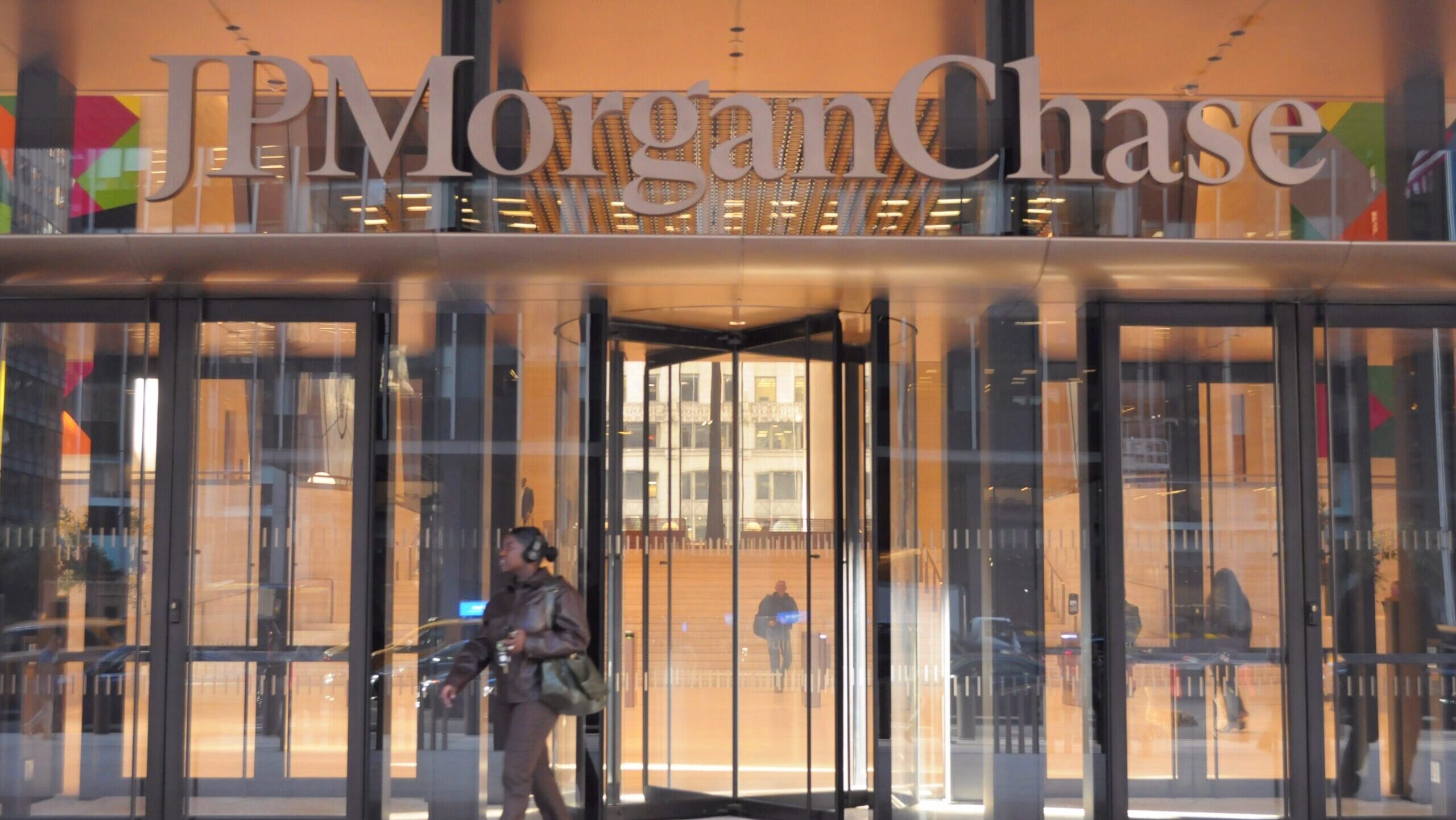 Photo of a JPMorgan office building.