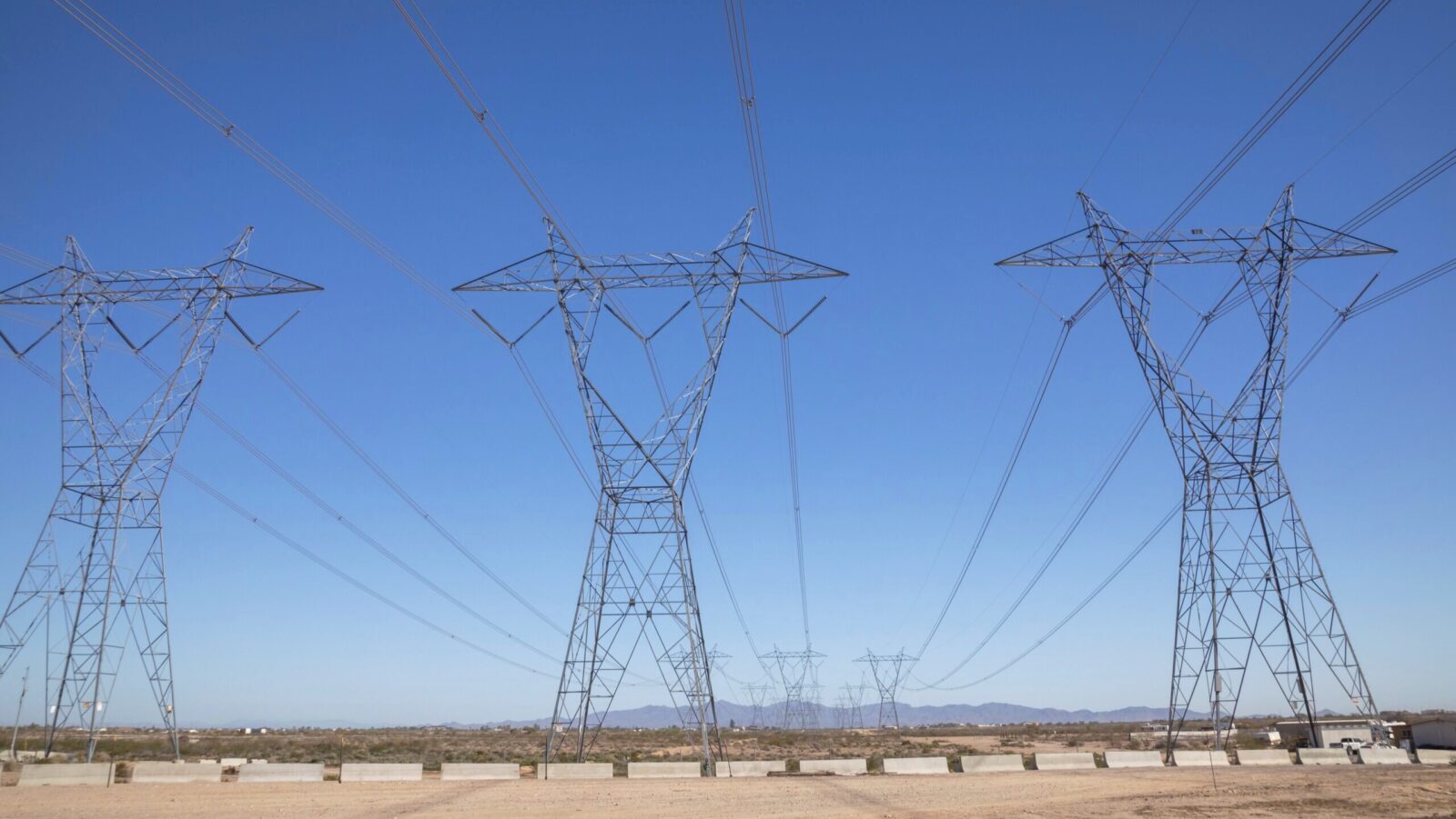 JPMorgan Warns of ‘National Security Risk’ from Aging Power Grid