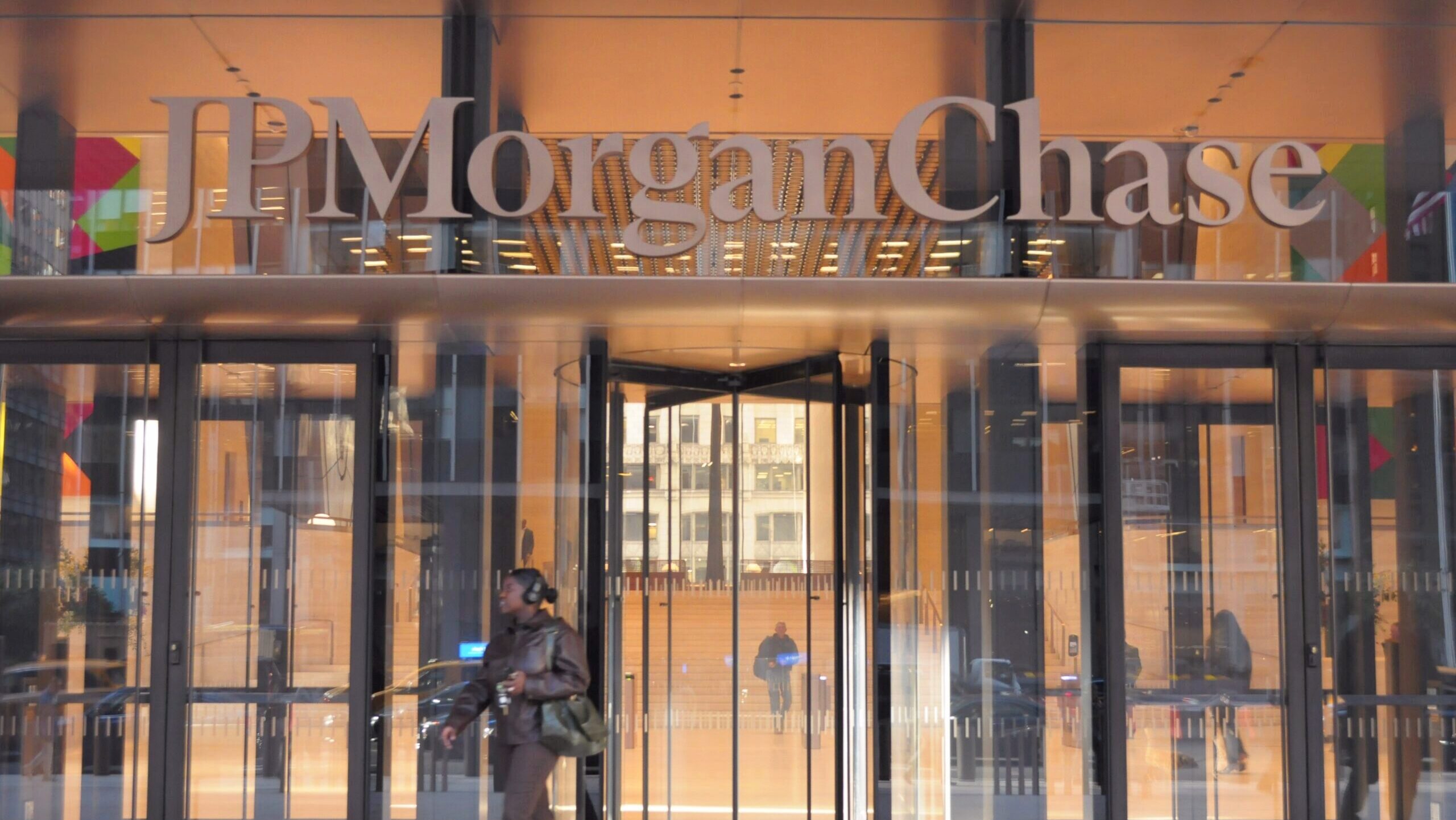 Photo of the JPMorgan headquarters.
