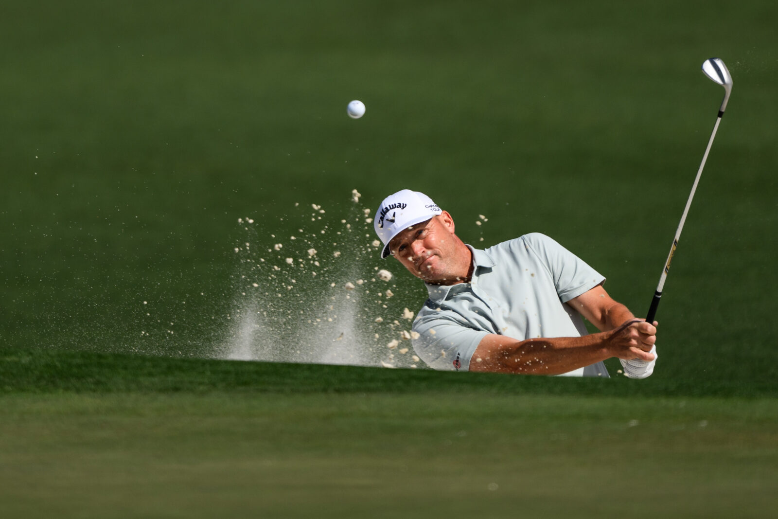 Golf Retailers Push Forward on a Tough (Economic) Course 
