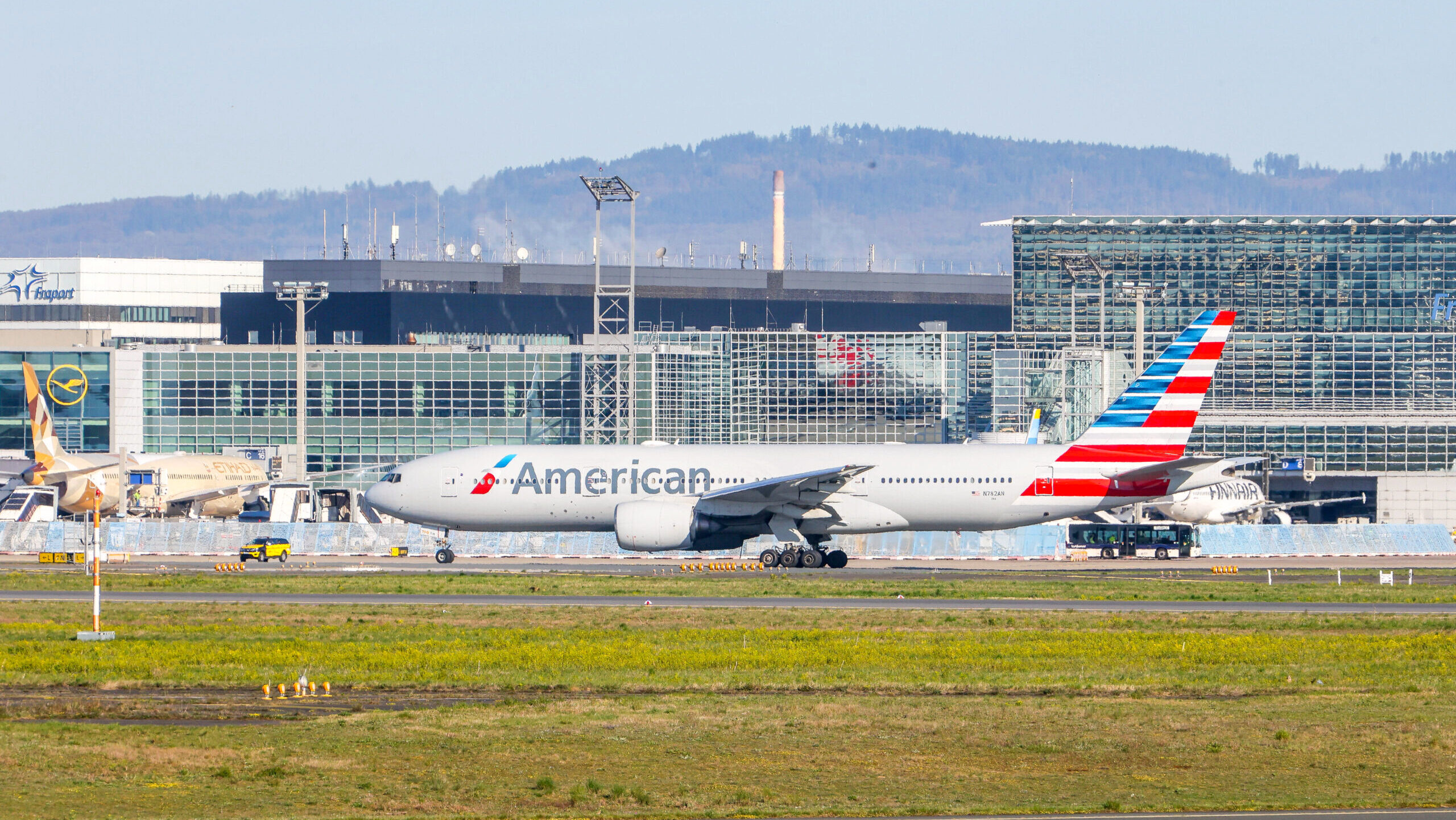 Photo of an American Airlines plane.