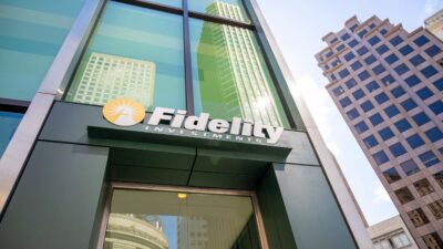 Fidelity Joins Mad Dash into ETF Share Classes