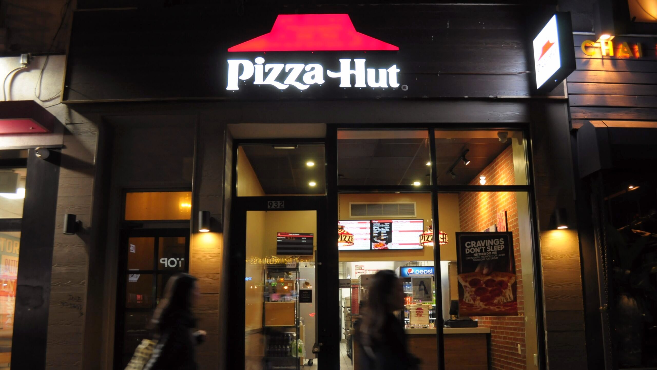 Photo of a Pizza Hut restaurant in New York City.