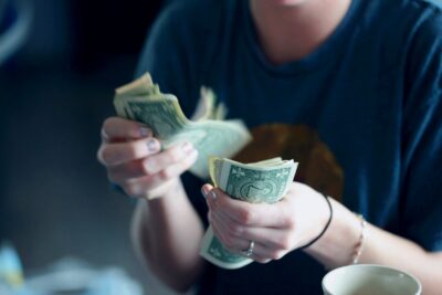 Even Wealthy Retirement Savers Are Losing the Battle Against Everyday Bills