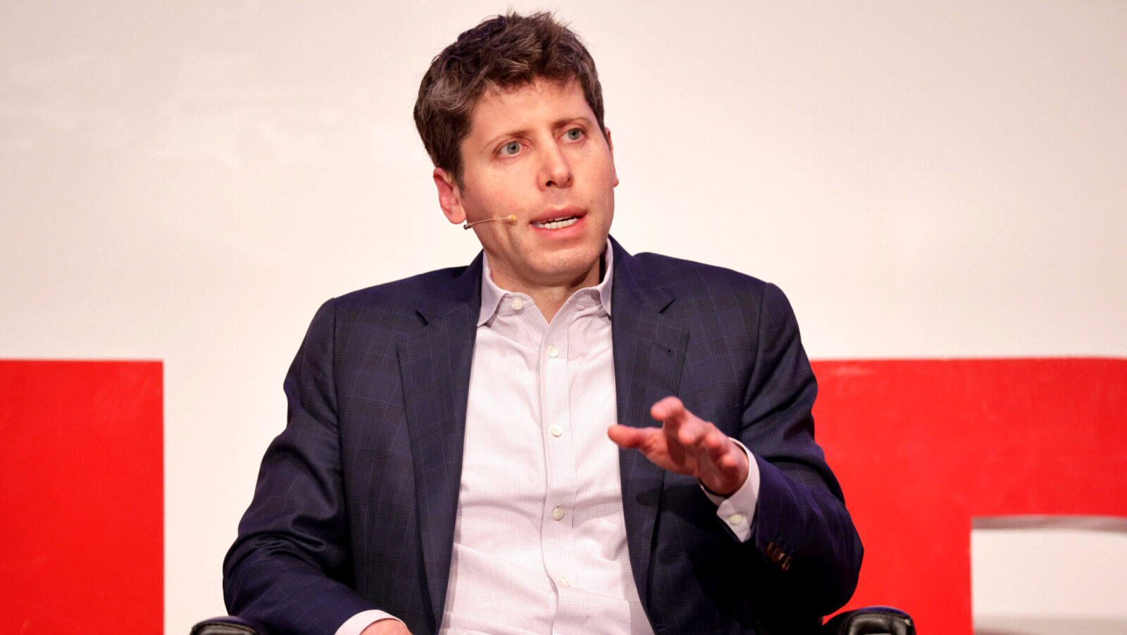 OpenAI Doubles Agentic User Base as Cheaper Chinese Models Threaten US Dominance