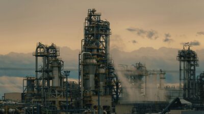 After Wild Ride, ETF Investors Pump the Brakes on Energy Funds