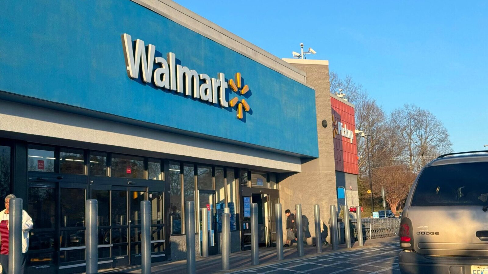Big Box Earnings Preview: Walmart, Target Poised to Benefit From Value Shoppers