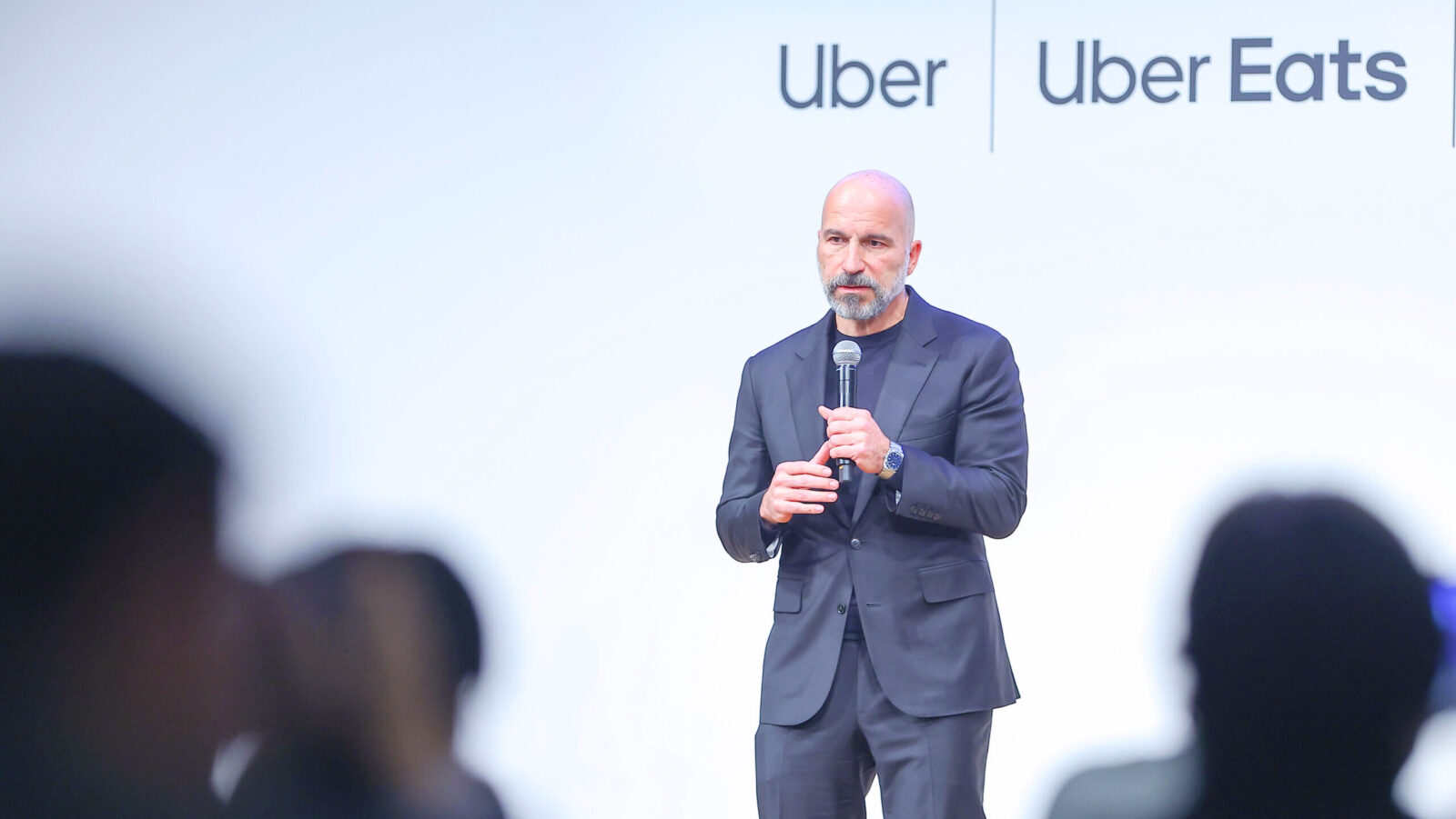 Uber Promises to Spend $10 Billion On Robotaxis as Growth Disappoints Investors