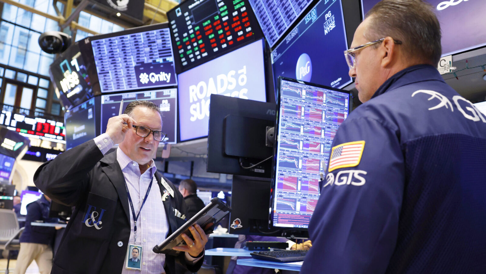 S&P Hits Record High as 86% of Members Blow Past Wall Street Forecasts